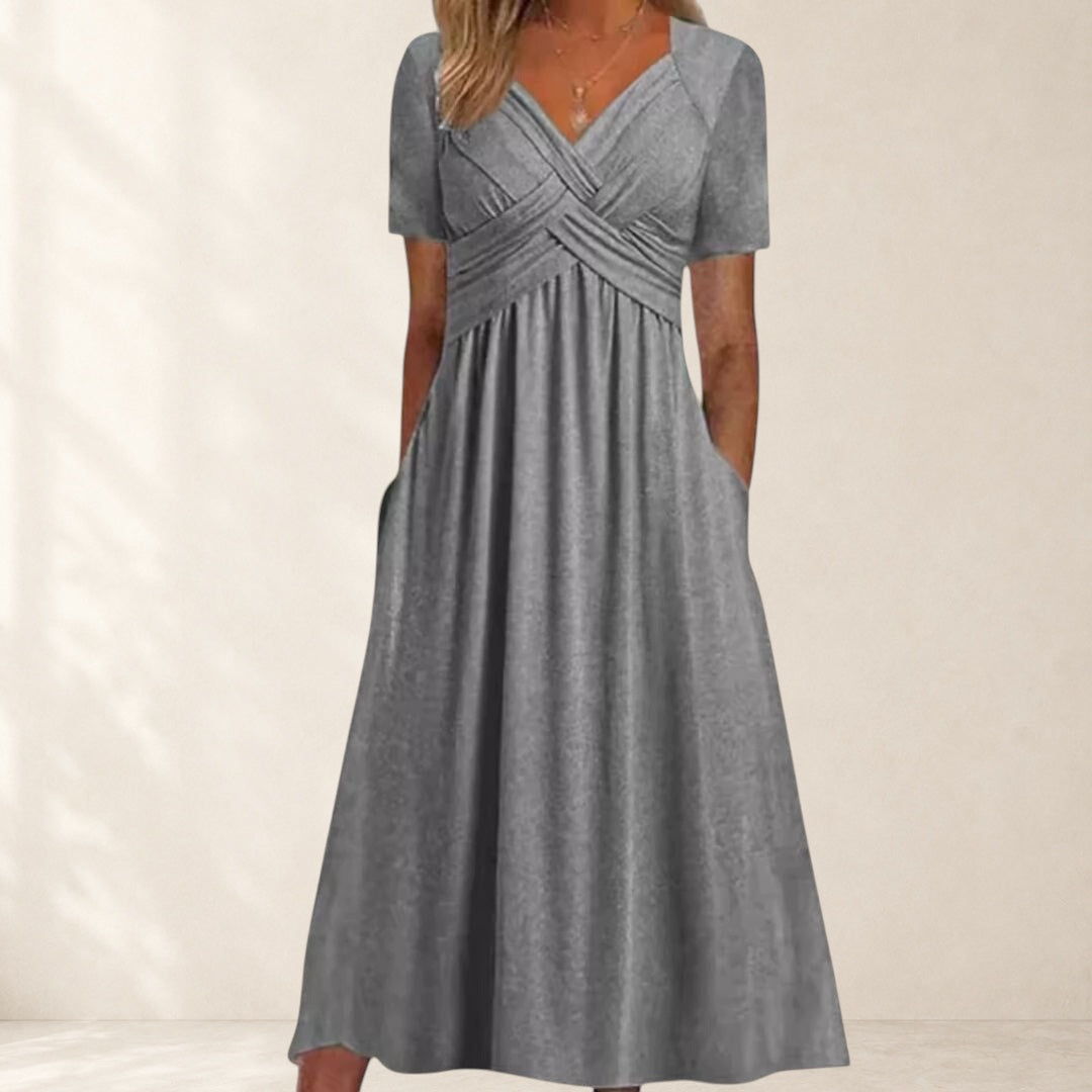 Amanda - Flattering Dress