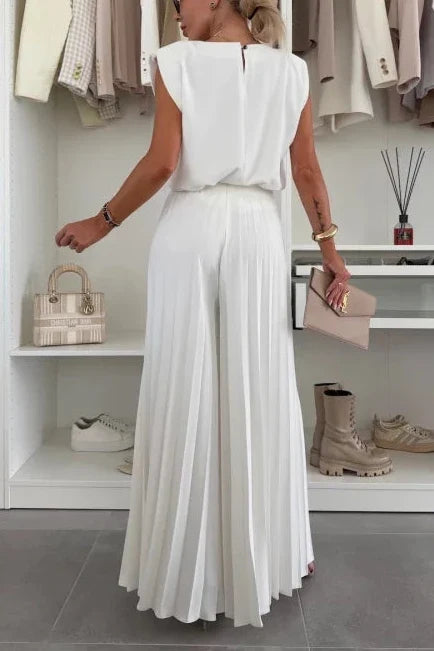 Marian - Elegant Pleated Set