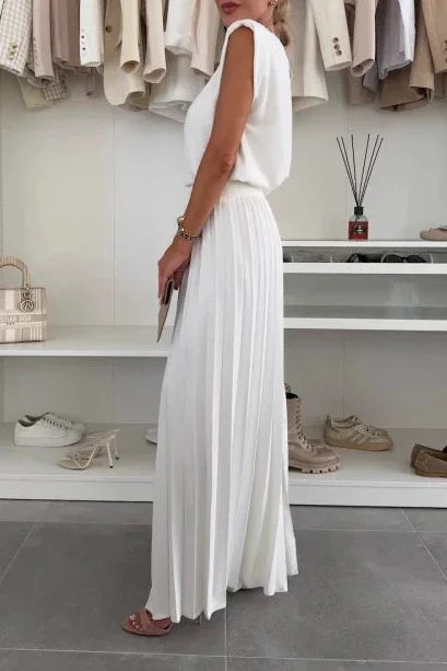Marian - Elegant Pleated Set