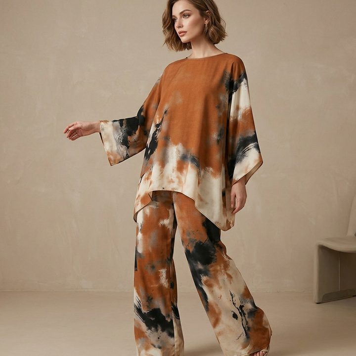 Flyna | Women's two-piece set in abstract print